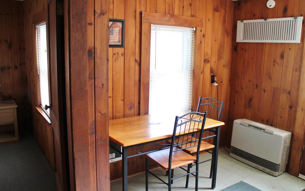 Pine Valley Cabins Thornton Phòng bức ảnh