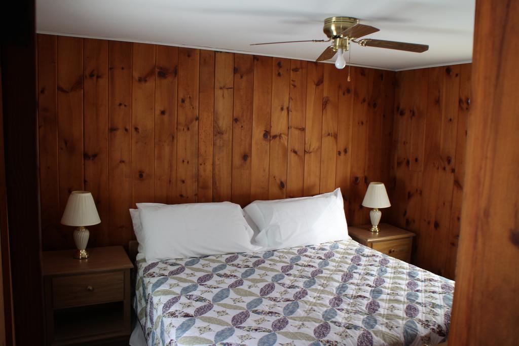 Pine Valley Cabins Thornton Phòng bức ảnh